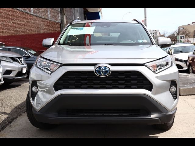 2020 Toyota RAV4 Hybrid XLE