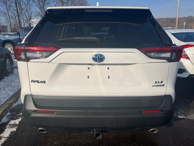 2020 Toyota RAV4 Hybrid XLE