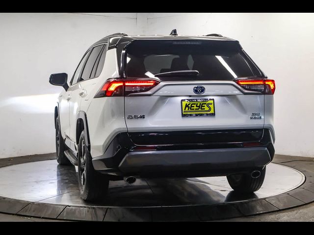 2020 Toyota RAV4 Hybrid XSE