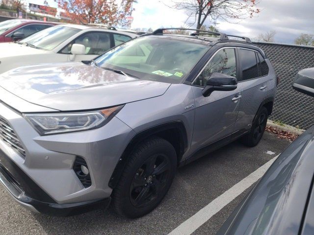 2020 Toyota RAV4 Hybrid XSE