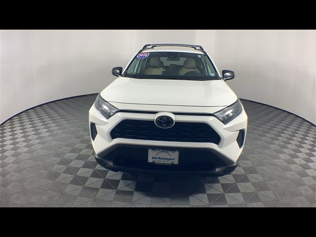 2020 Toyota RAV4 LE