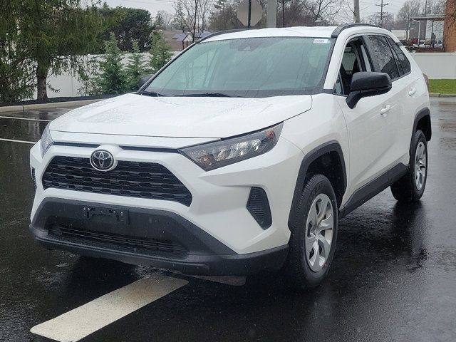 2020 Toyota RAV4 LE