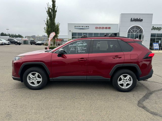 2020 Toyota RAV4 LE