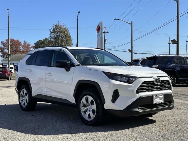 2020 Toyota RAV4 LE