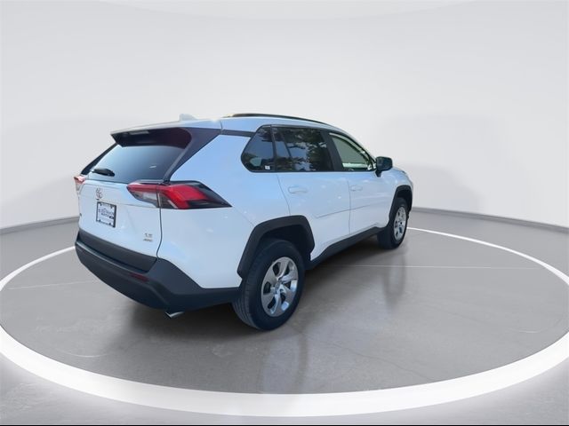 2020 Toyota RAV4 LE