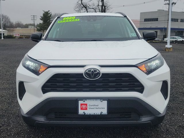 2020 Toyota RAV4 LE