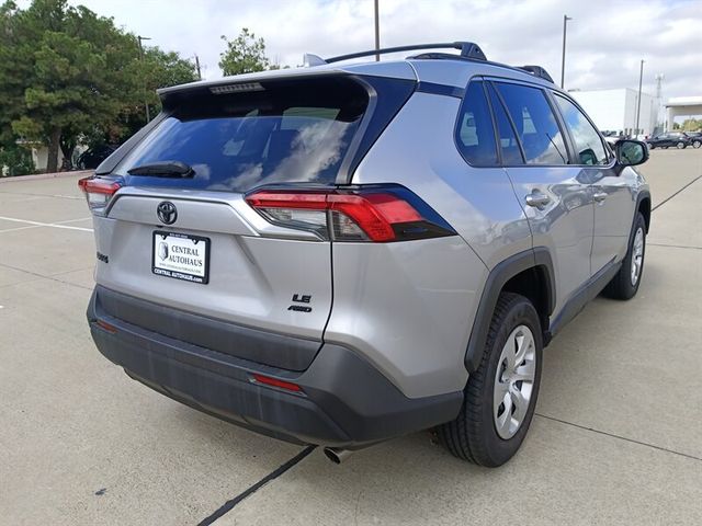 2020 Toyota RAV4 LE