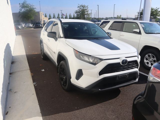 2020 Toyota RAV4 LE