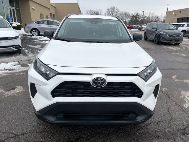 2020 Toyota RAV4 LE