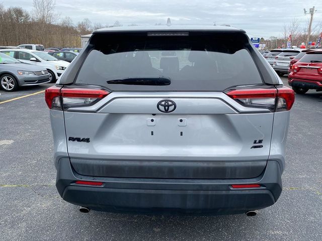 2020 Toyota RAV4 LE