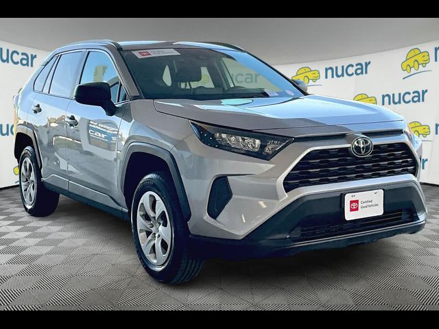 2020 Toyota RAV4 LE