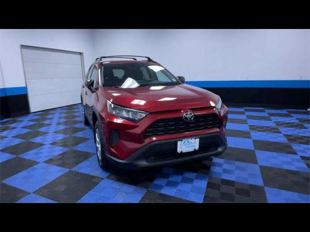 2020 Toyota RAV4 LE