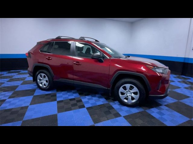 2020 Toyota RAV4 LE