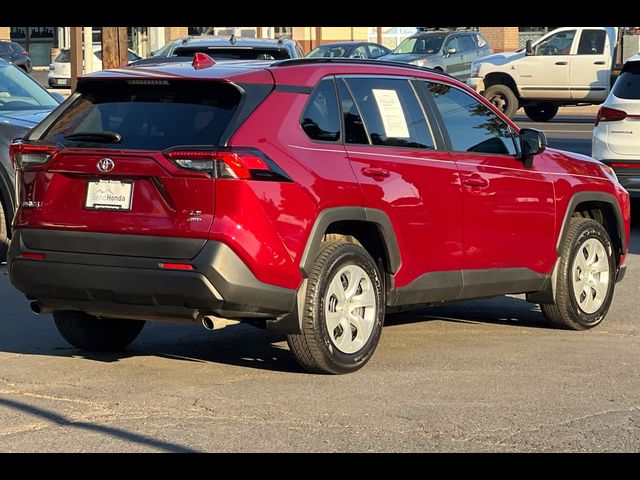 2020 Toyota RAV4 LE