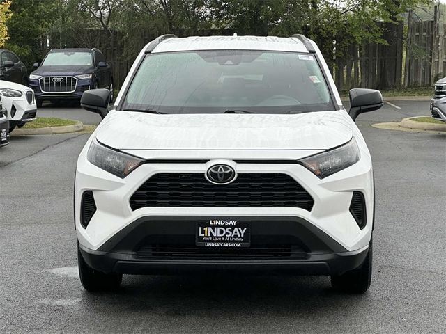 2020 Toyota RAV4 LE