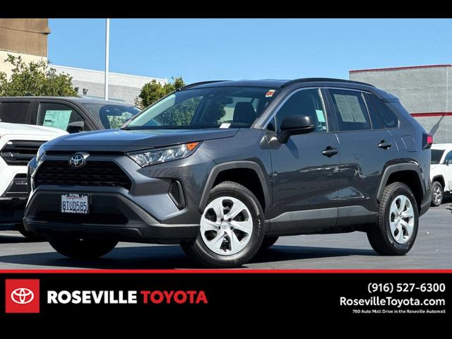 2020 Toyota RAV4 LE