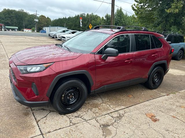 2020 Toyota RAV4 LE