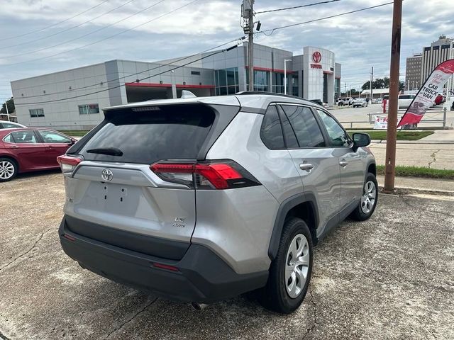 2020 Toyota RAV4 LE