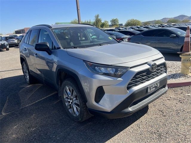 2020 Toyota RAV4 LE