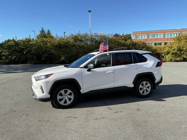 2020 Toyota RAV4 LE