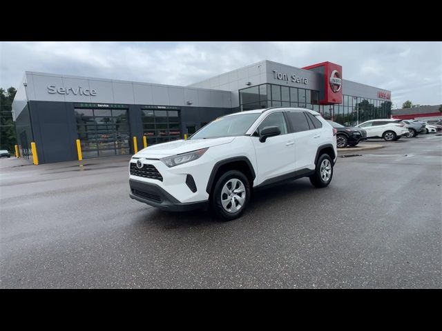 2020 Toyota RAV4 LE