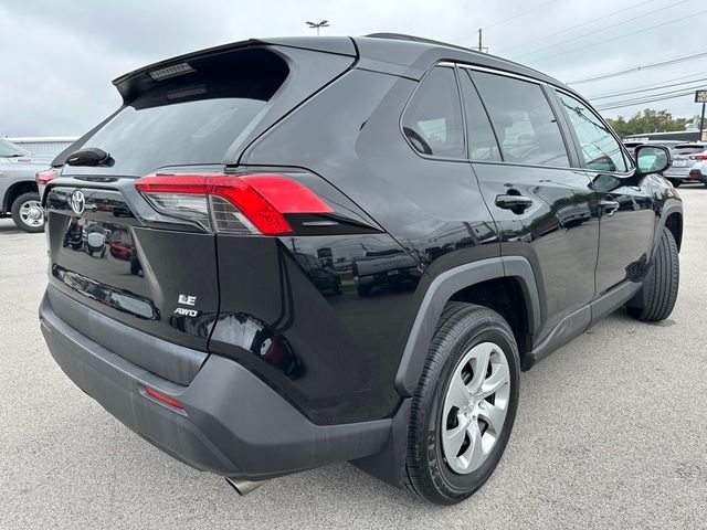 2020 Toyota RAV4 LE