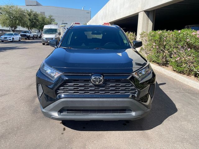 2020 Toyota RAV4 LE