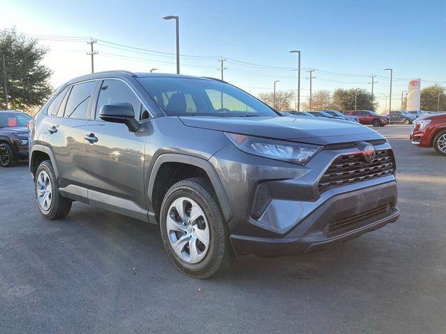 2020 Toyota RAV4 LE