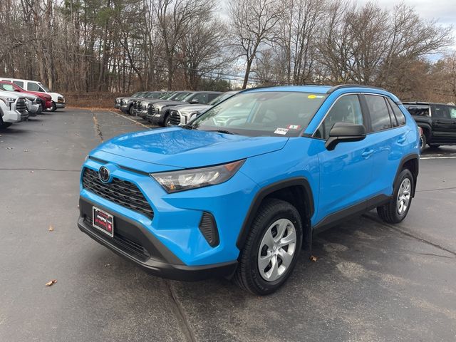 2020 Toyota RAV4 LE