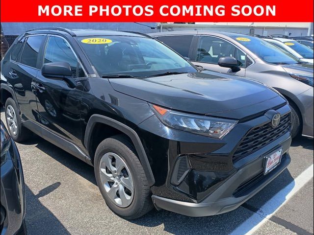 2020 Toyota RAV4 LE