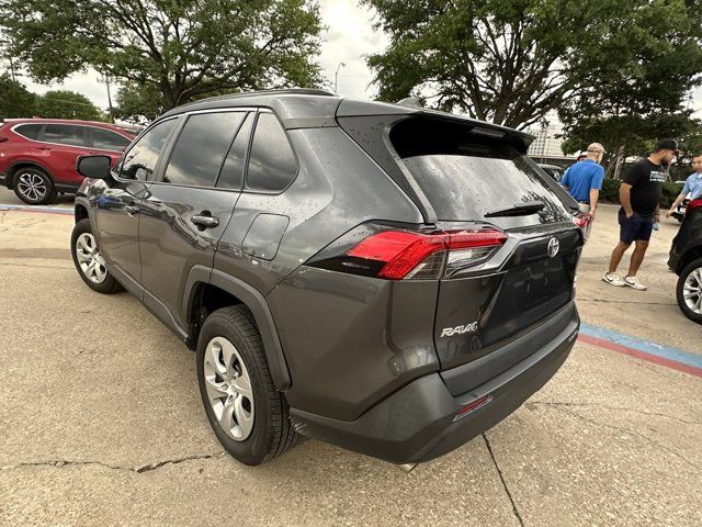 2020 Toyota RAV4 LE