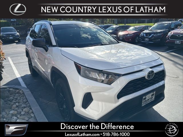 2020 Toyota RAV4 LE