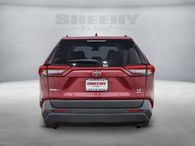 2020 Toyota RAV4 LE