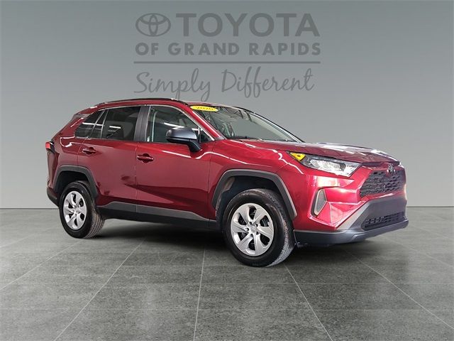 2020 Toyota RAV4 LE