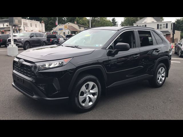 2020 Toyota RAV4 LE