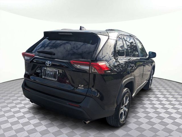 2020 Toyota RAV4 LE