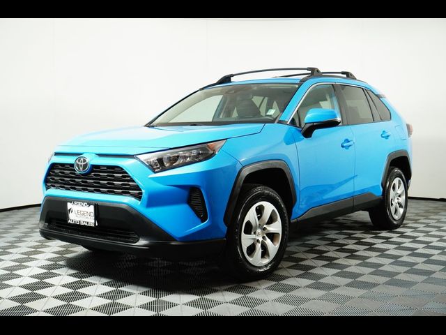 2020 Toyota RAV4 LE