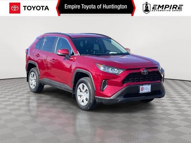 2020 Toyota RAV4 LE