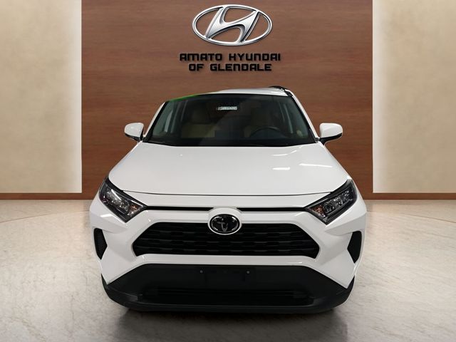 2020 Toyota RAV4 LE