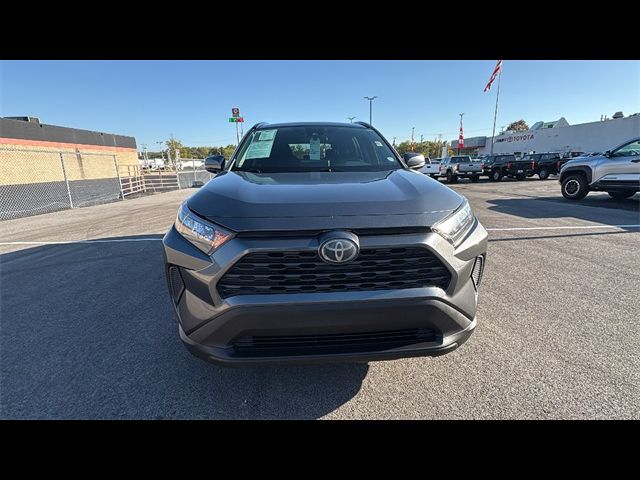 2020 Toyota RAV4 LE
