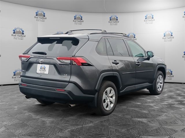 2020 Toyota RAV4 LE