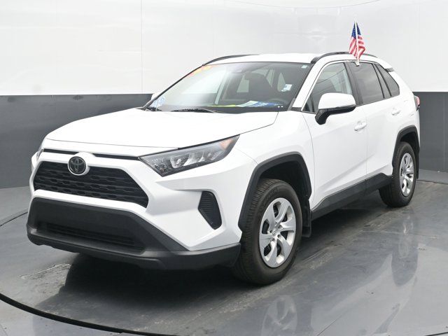 2020 Toyota RAV4 LE