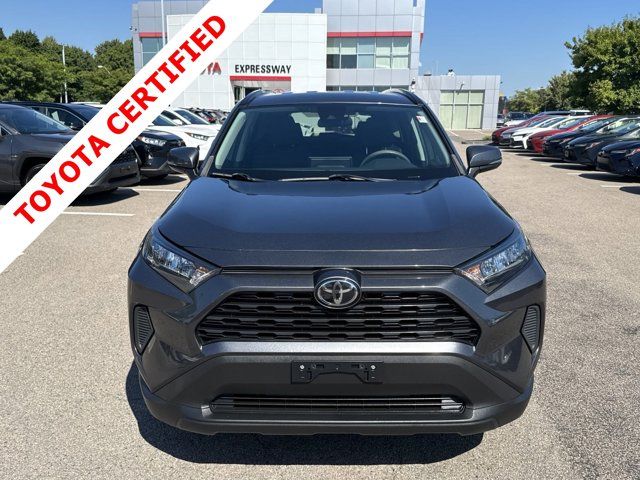 2020 Toyota RAV4 LE