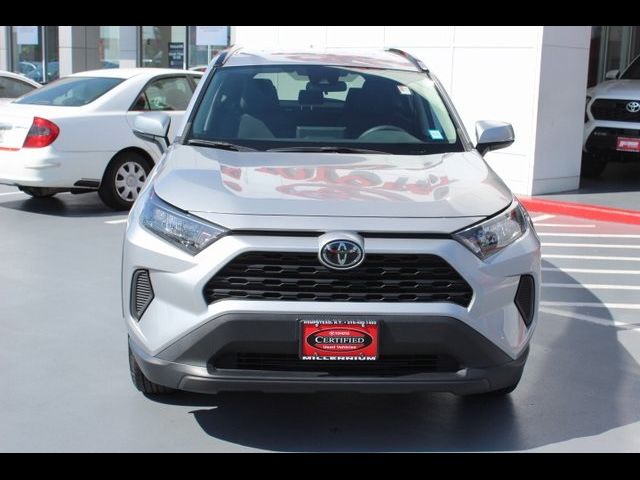 2020 Toyota RAV4 LE