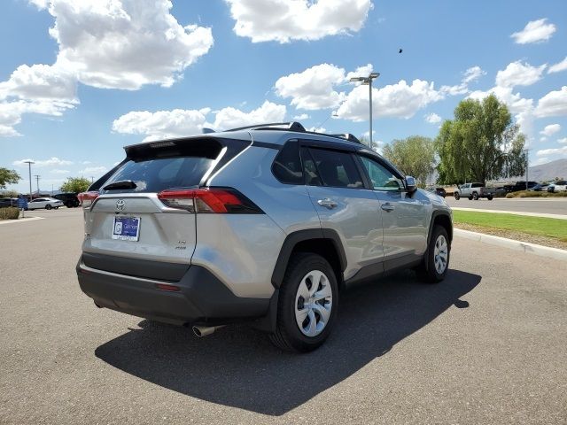 2020 Toyota RAV4 LE