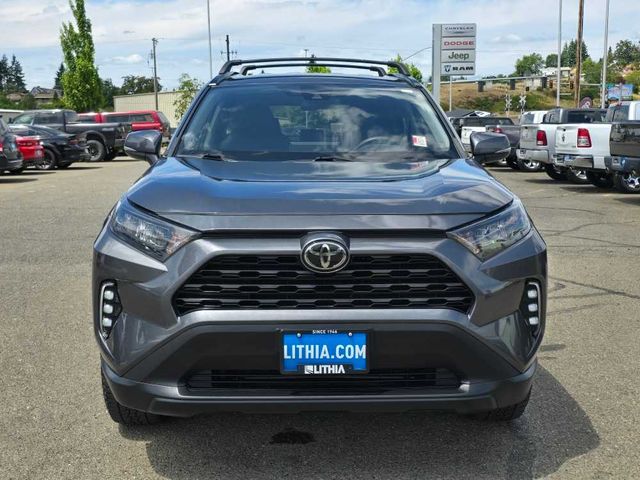 2020 Toyota RAV4 LE