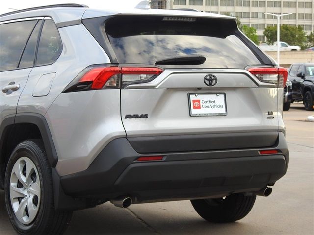 2020 Toyota RAV4 LE