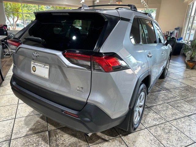 2020 Toyota RAV4 LE