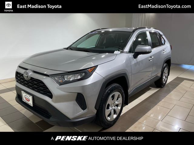 2020 Toyota RAV4 LE