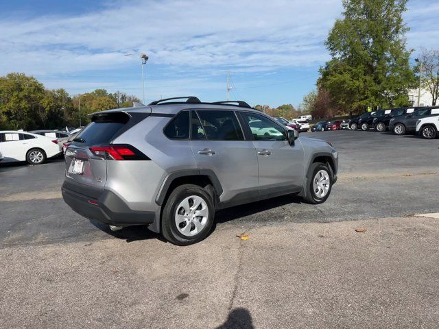 2020 Toyota RAV4 LE